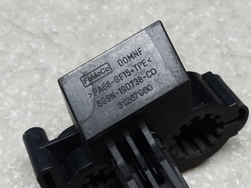 Кронштейн XC70 07-16