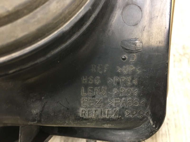 Фара правая SILVERADO 99-07 2003-2007 Пикап