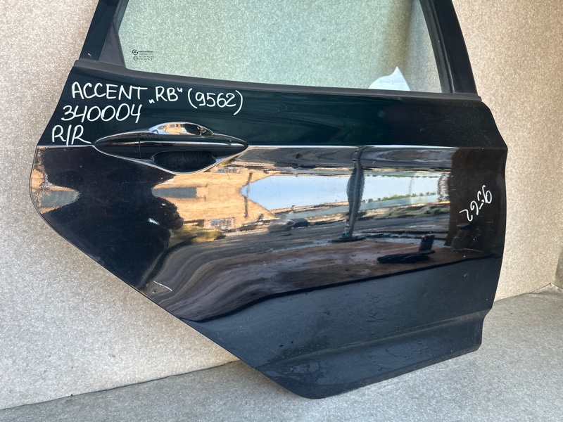 Дверь задняя правая HYUNDAI ACCENT RB 10- ХЭТЧБЭК 1.6 G4FD