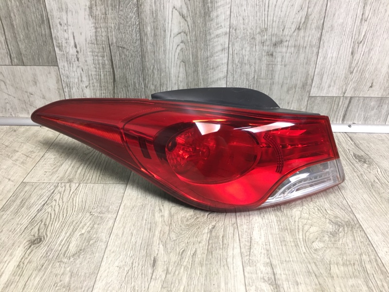Фонарь наружный левый HYUNDAI ELANTRA MD 10-15 MD 92401-3X050 Б/У