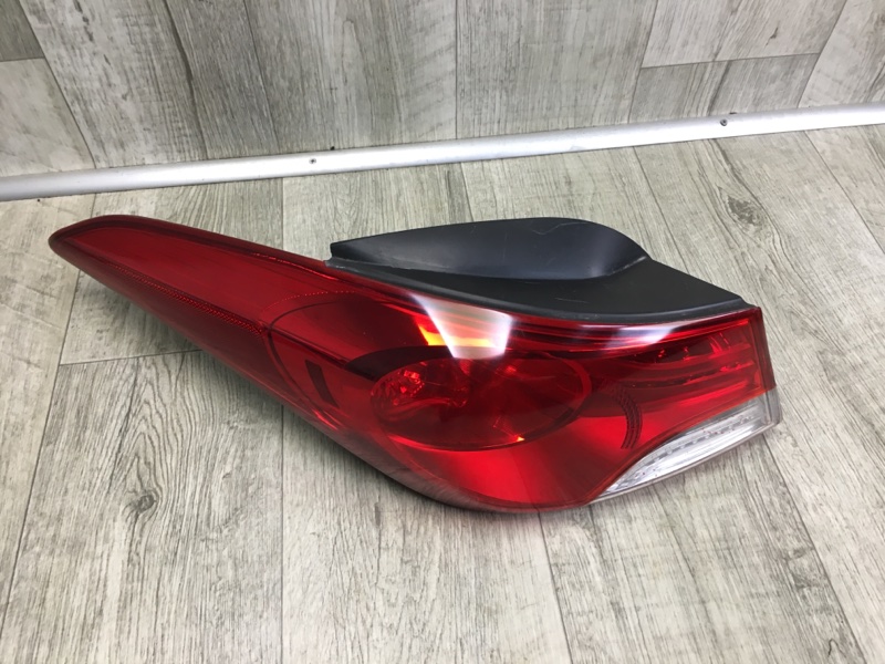 Фонарь наружный левый ELANTRA MD 10-15 MD