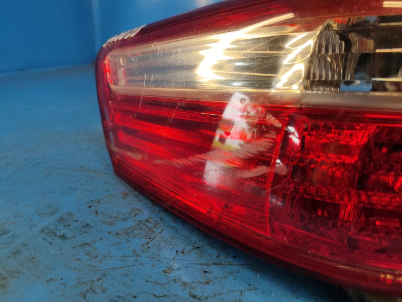 Фонарь наружный левый CAMRY 40 06-11 Фонарь наружный левый CAMRY 40 06-11