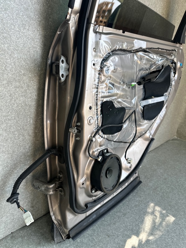 Дверь задняя правая FORESTER 12-19 2015 2.5 FB25B