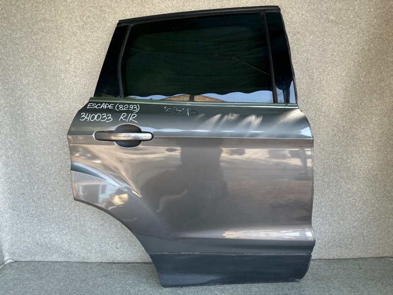 Запчасть дверь задняя правая FORD ESCAPE 12-19 2014 T20HDTX CJ5Z-7824630-A Б/У Дверь задняя правая FORD ESCAPE 12-19 2014 T20HDTX CJ5Z-7824630-A Б/У