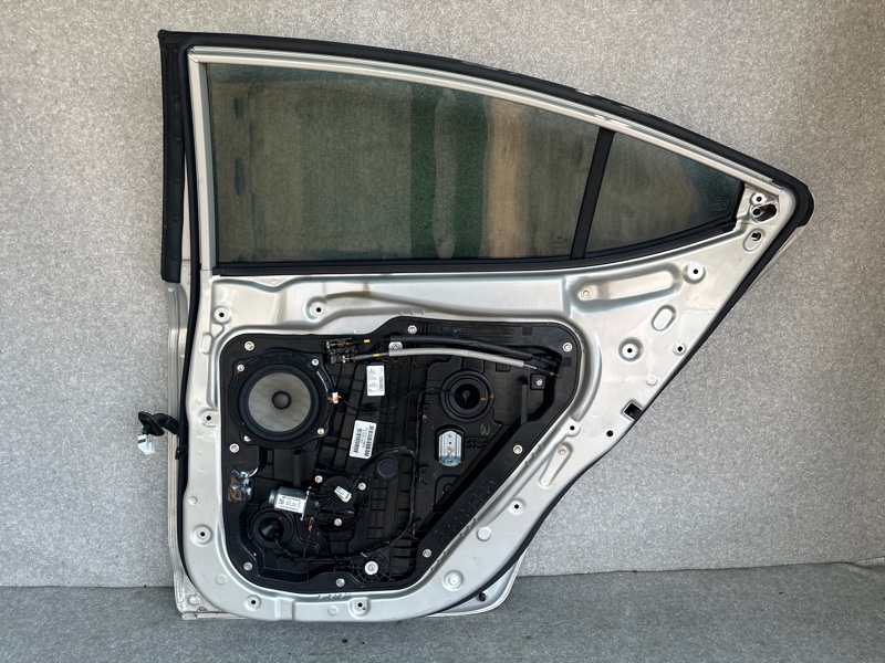 Дверь задняя правая ELANTRA AD 16- 2016 2.0 G4NH