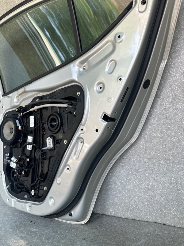 Дверь задняя правая ELANTRA AD 16- 2016 2.0 G4NH