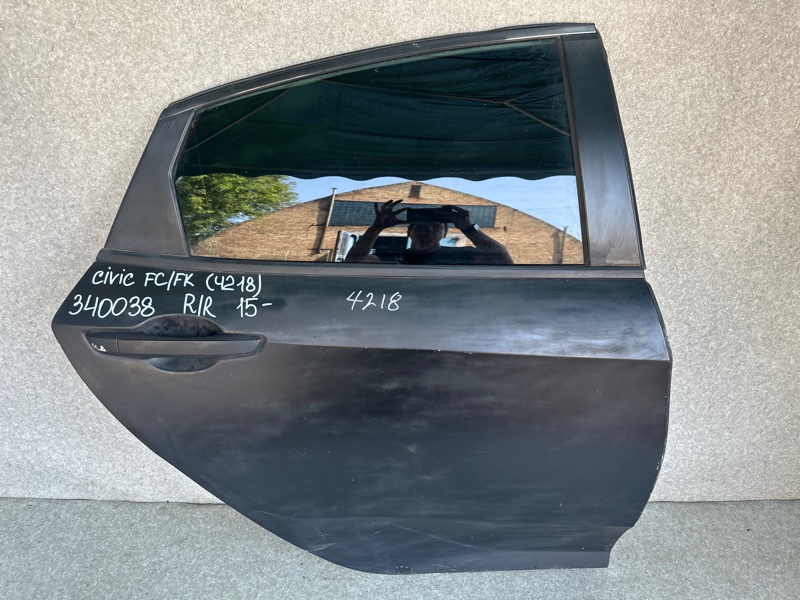 Дверь задняя правая CIVIC FC/FK 15- 2019 2.0L 4