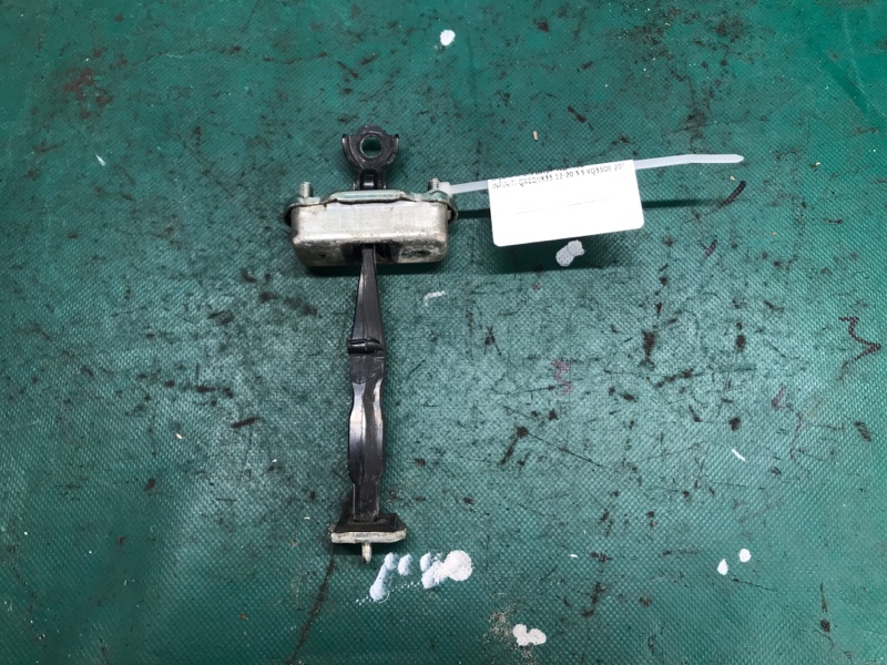 Запчасть ограничитель двери задний левый INFINITI QX60/JX35 12-20 2015 3.5 VQ35DE 82430-3JA0A Б/У Ограничитель двери задний левый INFINITI QX60/JX35 12-20 2015 3.5 VQ35DE 82430-3JA0A Б/У