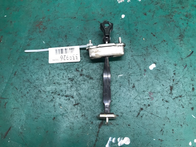 Ограничитель двери задний левый QX60/JX35 12-20 2015 3.5 VQ35DE Ограничитель двери задний левый QX60/JX35 12-20 2015 3.5 VQ35DE