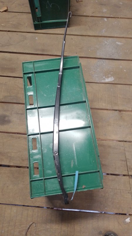 Поводок стеклоочистителя передний CRV 06-12 Поводок стеклоочистителя передний CRV 06-12