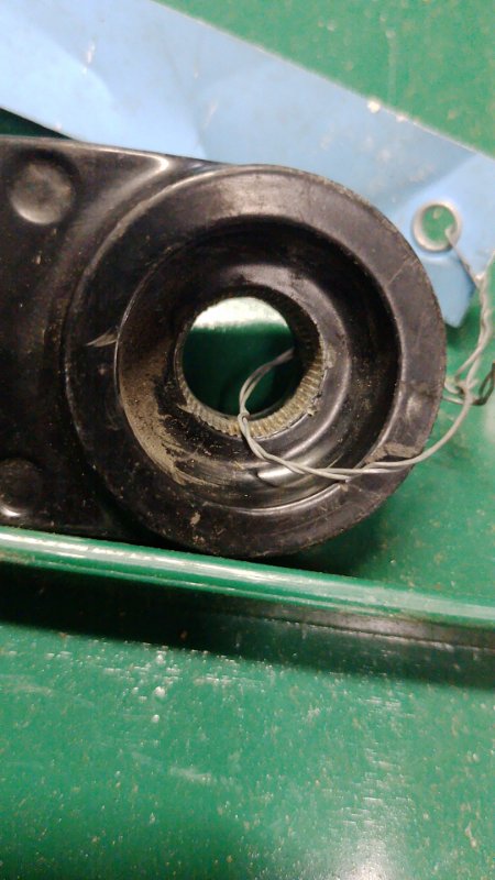 Поводок стеклоочистителя передний CRV 06-12 Поводок стеклоочистителя передний CRV 06-12