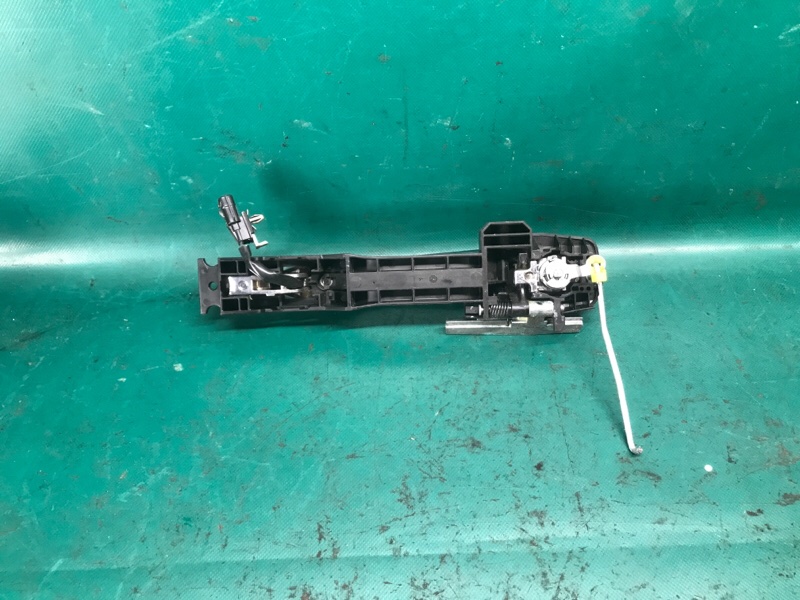 Ручка двери наружная передняя левая X-TRAIL/ROGUE T32 13-20 2014 2.5 QR25DE