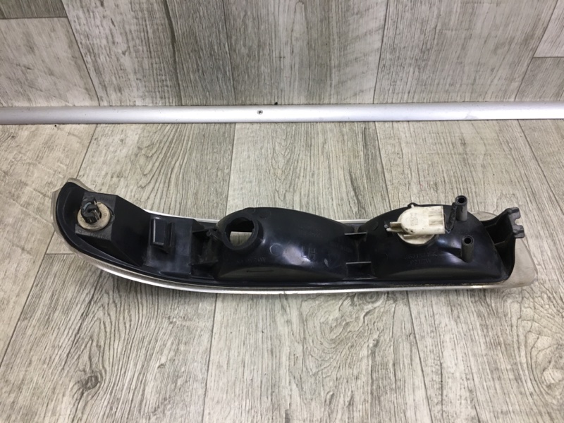 Дневной ходовой огонь левый SUBURBAN 00-06