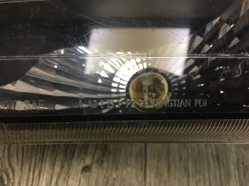 Дневной ходовой огонь левый SUBURBAN 00-06