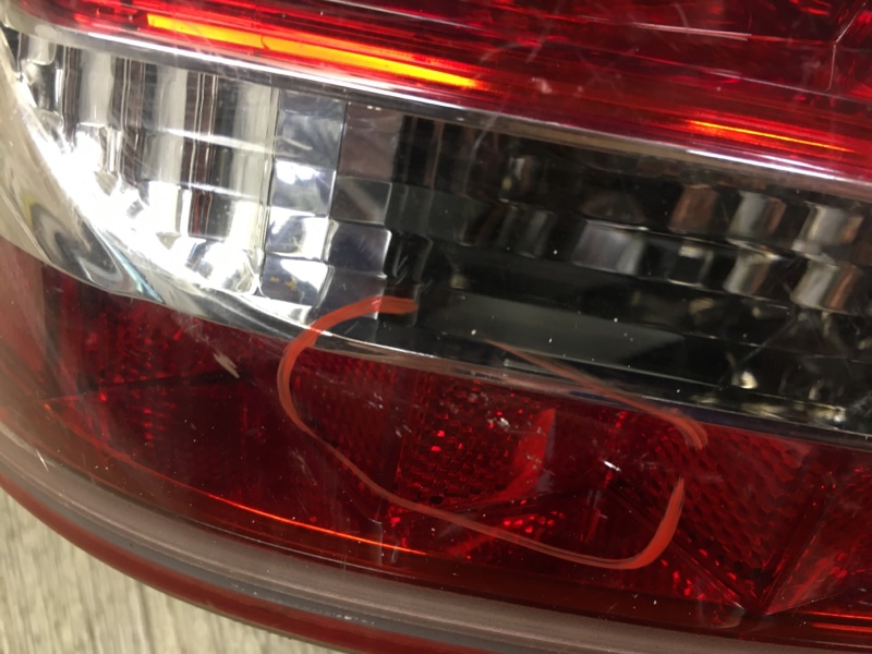 Фонарь наружный левый ALTIMA L33 12-18 L33