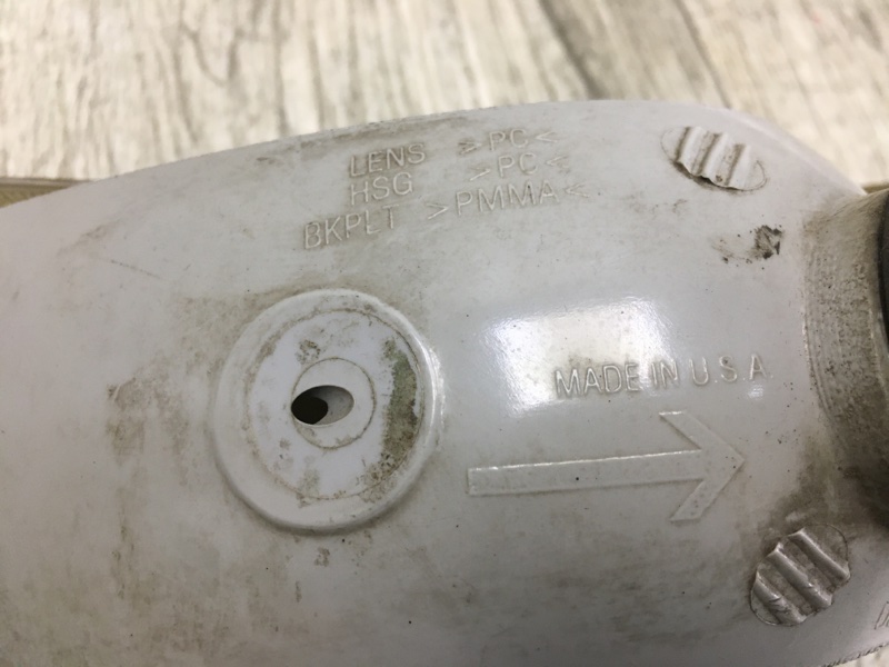 Дневной ходовой огонь правый SUBURBAN 00-06