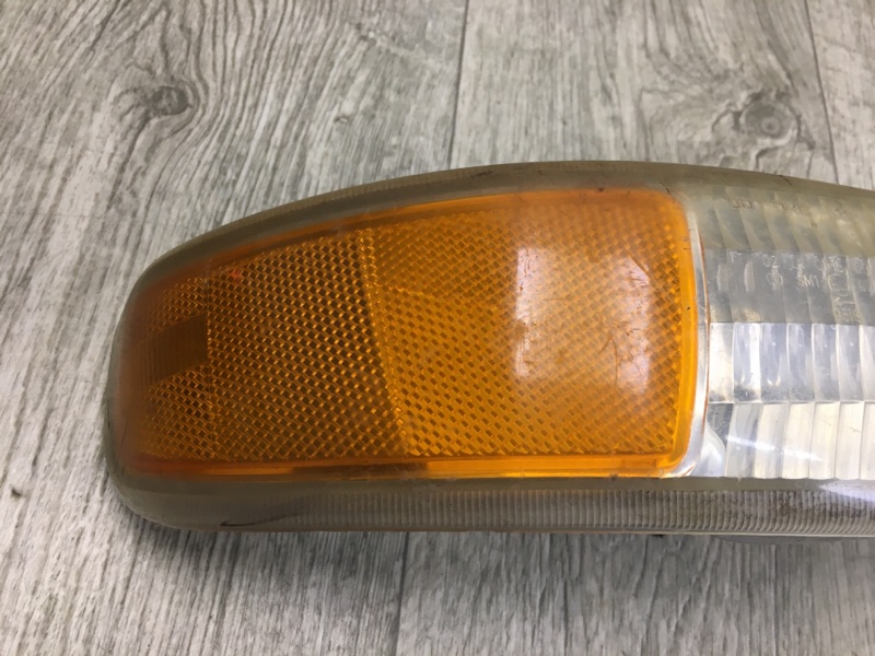 Дневной ходовой огонь правый SUBURBAN 00-06