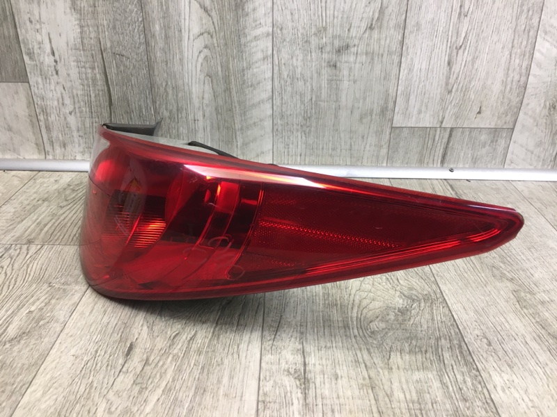 Фонарь наружный правый HYUNDAI SONATA YF 10-14 Седан