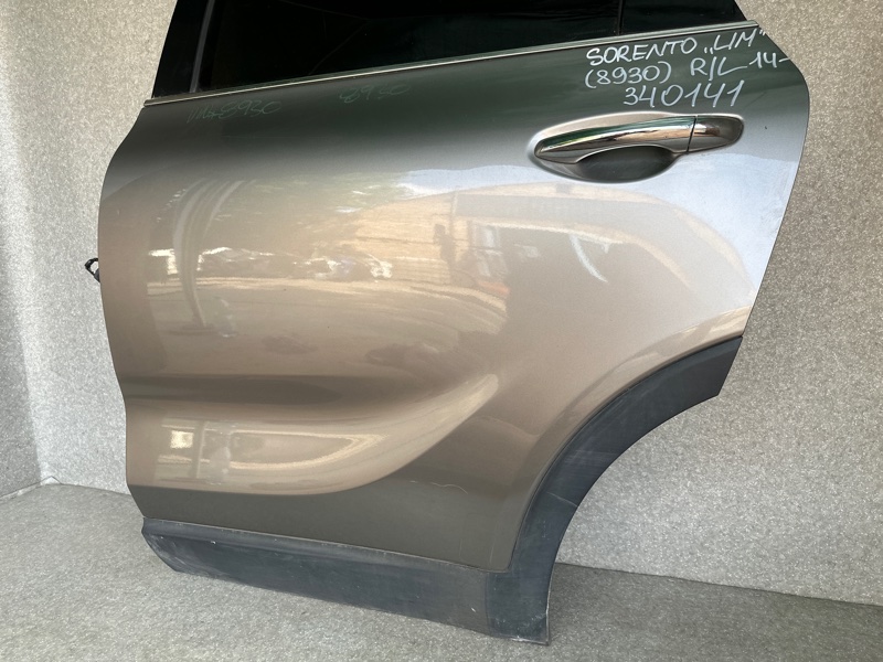 Дверь задняя левая SORENTO UM 14- 2015 2.4 G4KJ Дверь задняя левая SORENTO UM 14- 2015 2.4 G4KJ