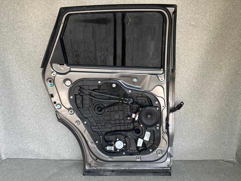 Дверь задняя левая SORENTO UM 14- 2015 2.4 G4KJ Дверь задняя левая SORENTO UM 14- 2015 2.4 G4KJ