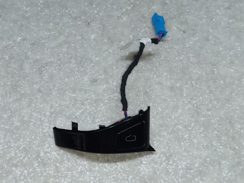 Кнопка открытия двери задняя правая TESLA MODEL Y 19- 2021 1094959-01-G Б/У