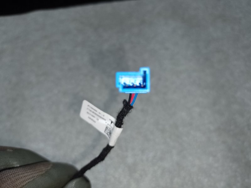 Кнопка открытия двери задняя левая TESLA MODEL Y 19-