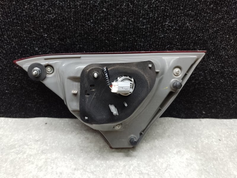 Фонарь внутренний левый CAMRY 55 14-17 2016 2.5 2ARFXE Фонарь внутренний левый CAMRY 55 14-17 2016 2.5 2ARFXE