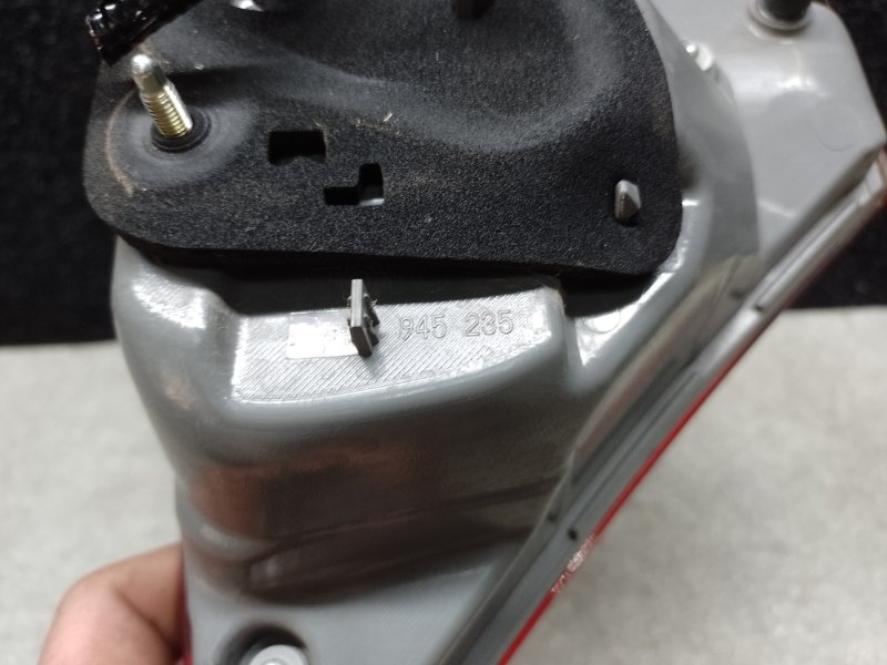 Фонарь внутренний левый TOYOTA CAMRY 55 14-17 2.5 2ARFXE Фонарь внутренний левый TOYOTA CAMRY 55 14-17 2.5 2ARFXE