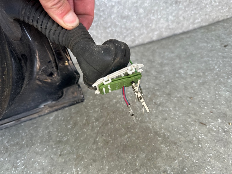 Дверь задняя левая FOCUS 10-18 2016 C20HDTX 2.0L EcoBoost