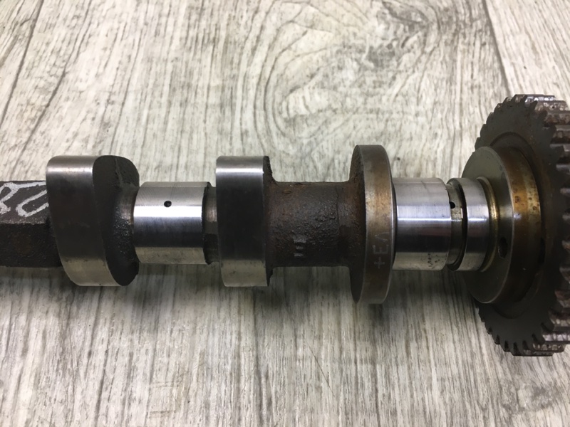 Распредвал правый G35 03-07 3.5 VQ35DE