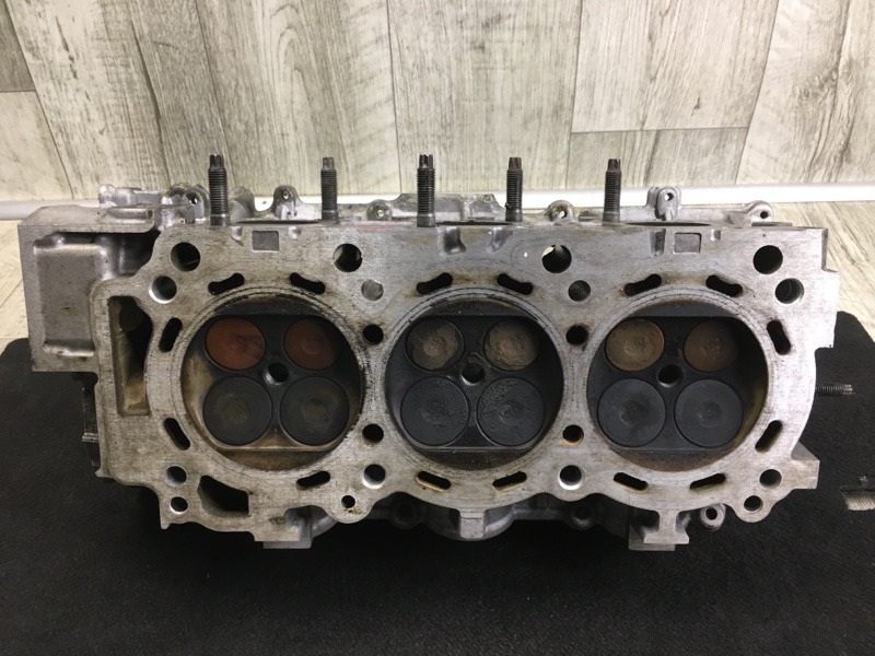 Головка блока цилиндров левая FX S50 03-08 3.5 VQ35