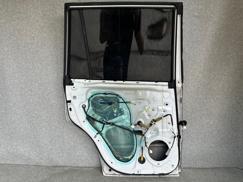 Дверь задняя левая GX470 02-09 2004 4.7 2UZFE