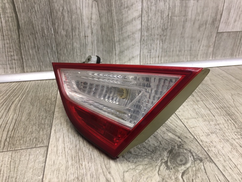 Фонарь внутренний правый HYUNDAI SONATA YF 10-14 Седан