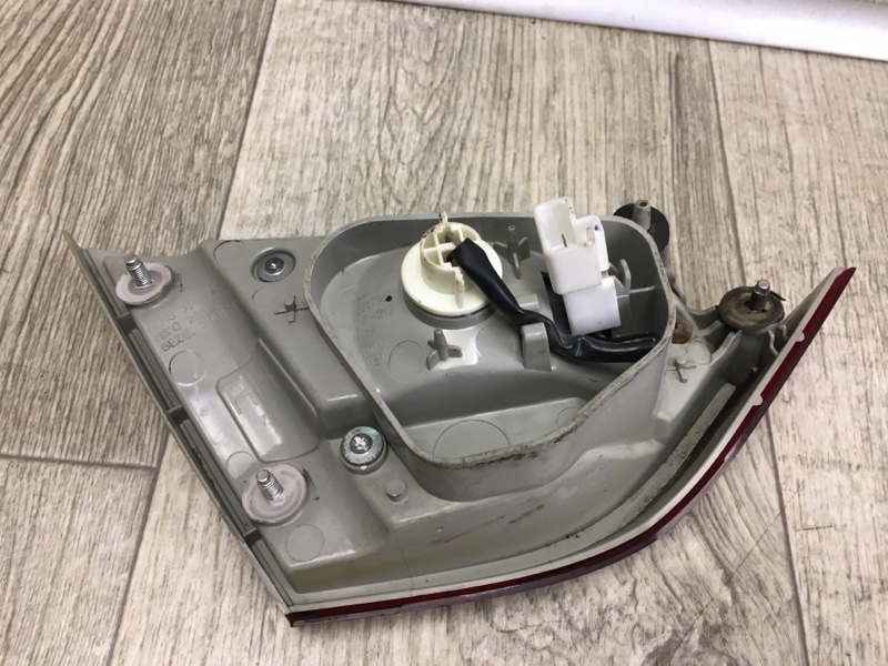 Фонарь внутренний правый SONATA YF 10-14 Седан