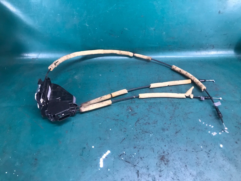 Замок двери задний правый NISSAN X-TRAIL/ROGUE T32 13-20 2016 2.5 QR25DE 82500-4BA0B Б/У