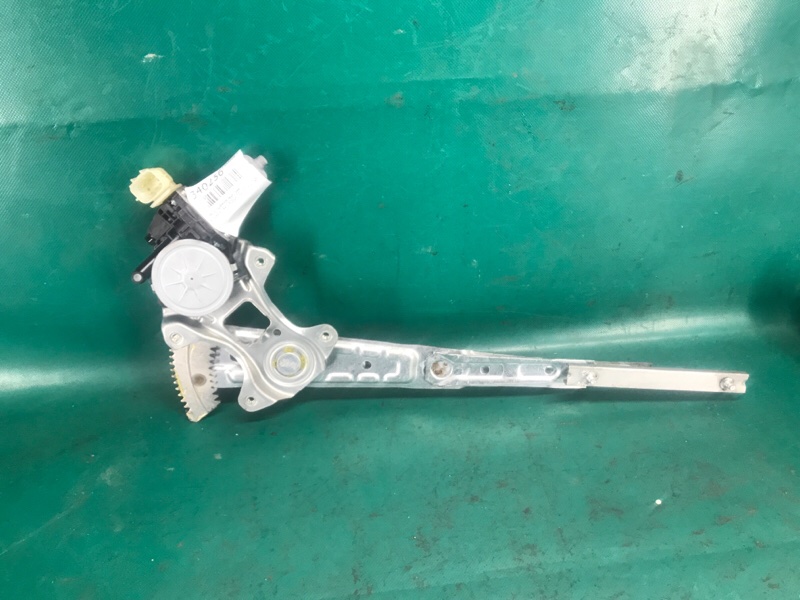 Стеклоподъемник задний правый X-TRAIL/ROGUE T32 13-20 2016 2.5 QR25DE