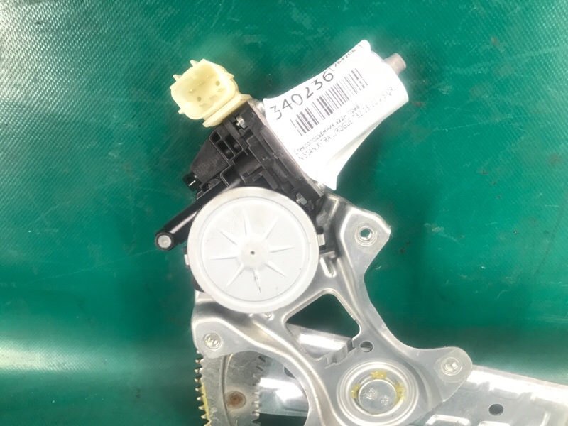 Стеклоподъемник задний правый X-TRAIL/ROGUE T32 13-20 2016 2.5 QR25DE