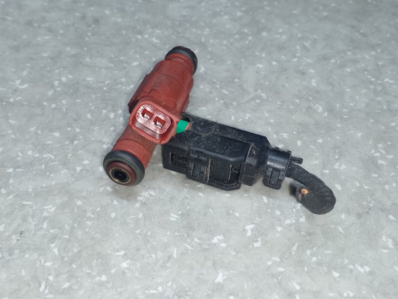 Форсунка топливная ELANTRA AD 16- 2016 2.0 G4NH Форсунка топливная ELANTRA AD 16- 2016 2.0 G4NH