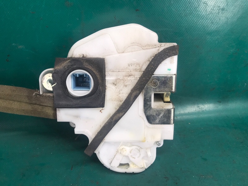 Замок двери задний правый MDX (YD2) 06-13 2009 3.7 J37A1 Замок двери задний правый MDX (YD2) 06-13 2009 3.7 J37A1