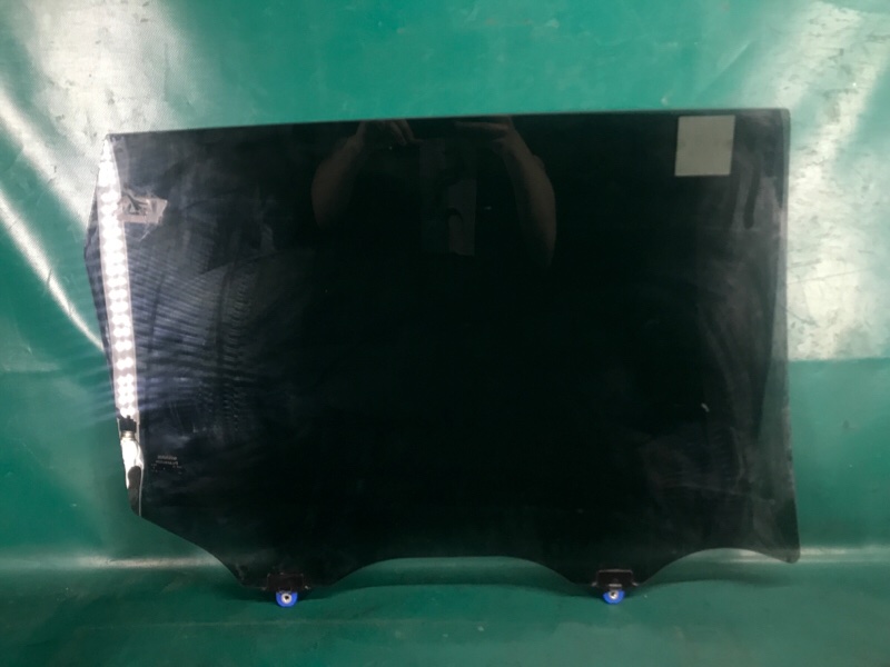 Стекло двери заднее левое X-TRAIL/ROGUE T32 13-20 2014 2.5 QR25DE