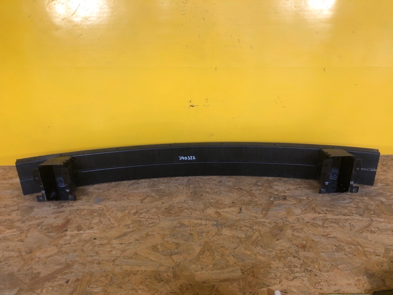 Усилитель заднего бампера LEAF 18-