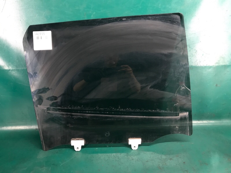 Стекло двери заднее правое NISSAN JUKE 10-19 2013 1.6 MR16DDT 82300-1KA1B Б/У