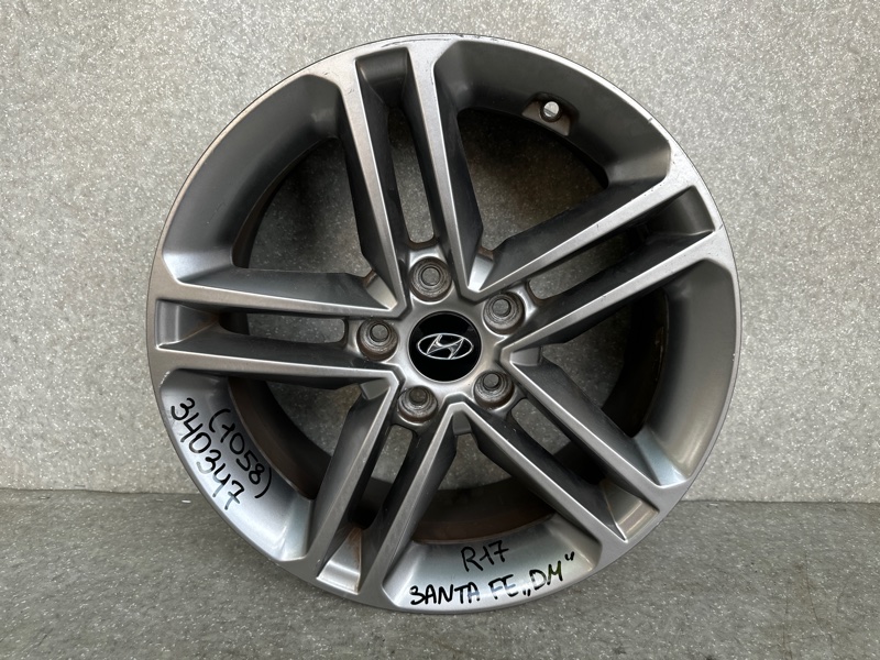 Запчасть диск r17 HYUNDAI SANTA FE (DM) 12-18 2017 2.4 G4KJ 52910-2W210 Б/У Диск R17 HYUNDAI SANTA FE (DM) 12-18 2017 2.4 G4KJ 52910-2W210 Б/У