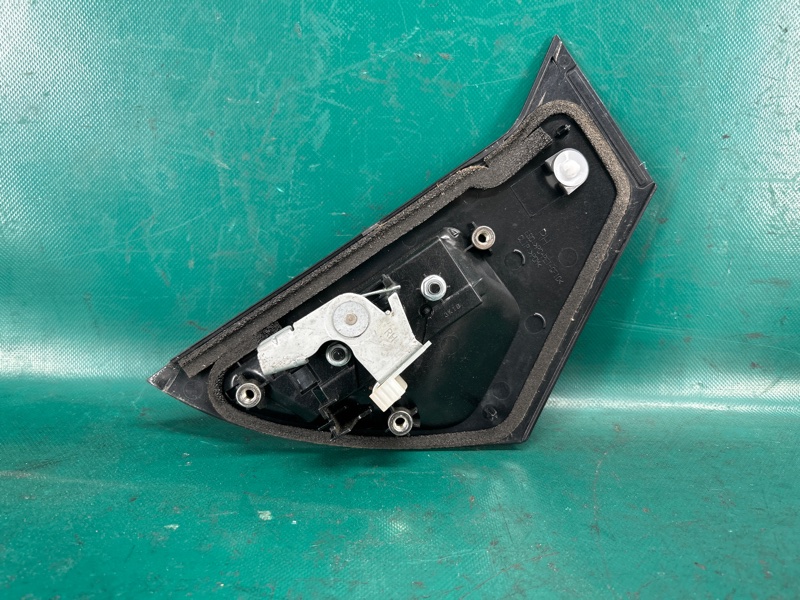 Ручка двери наружная задняя правая JUKE 10-19 2013 1.6 MR16DDT Ручка двери наружная задняя правая JUKE 10-19 2013 1.6 MR16DDT