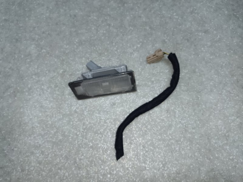 Подсветка номера правая ELANTRA AD 16- 2016 2.0 G4NH