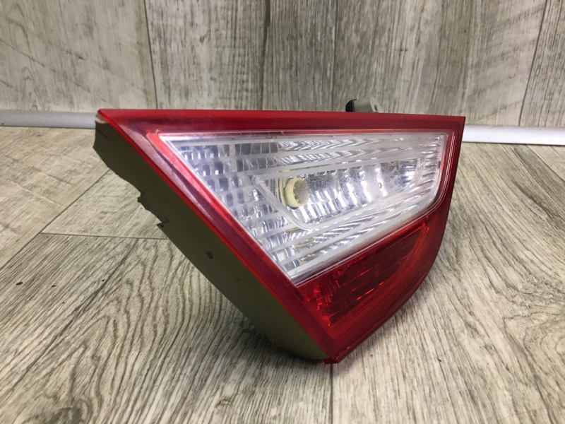 Фонарь внутренний левый HYUNDAI SONATA YF 10-14 Седан