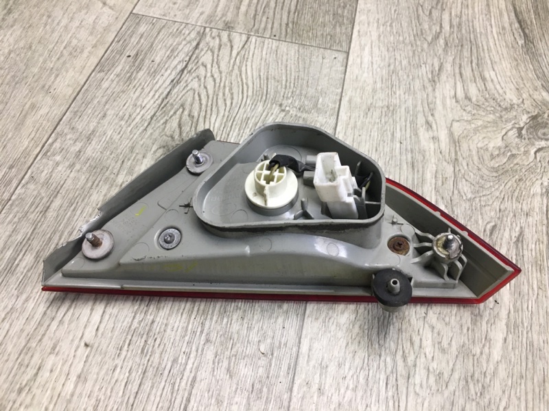 Фонарь внутренний левый SONATA YF 10-14 Седан