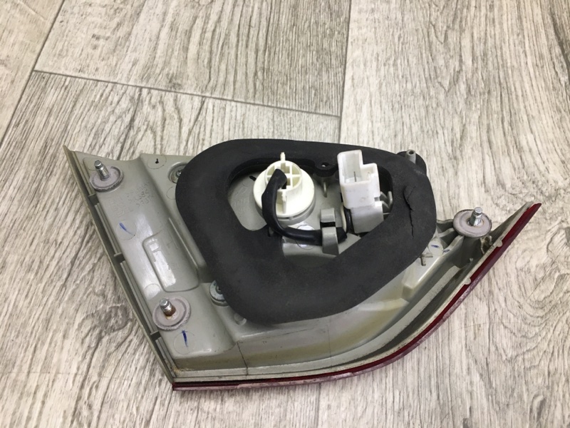 Фонарь внутренний правый SONATA YF 10-14 Седан