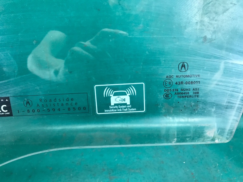 Стекло двери переднее левое MDX (YD2) 06-13 2009 3.7 J37A1