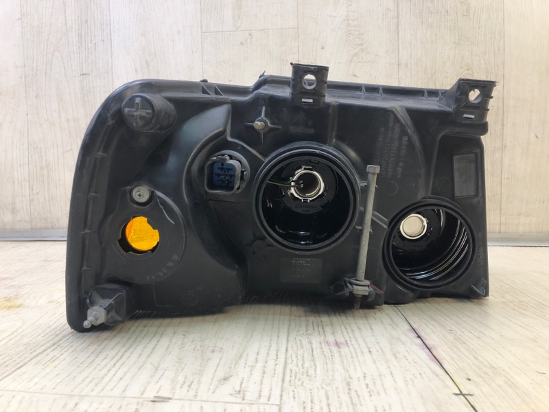 Фара левая EXPEDITION 03-06 Фара левая EXPEDITION 03-06